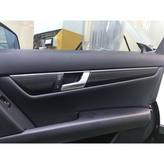 M-Benz W204門飾板內裝飾板3M1080金屬碳纖維搭配金屬髮絲黑包膜