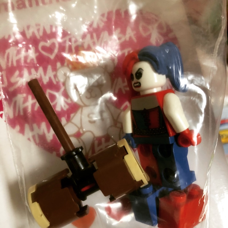 LEGO 76053 小丑女 哈莉奎茵 Harley Quinn