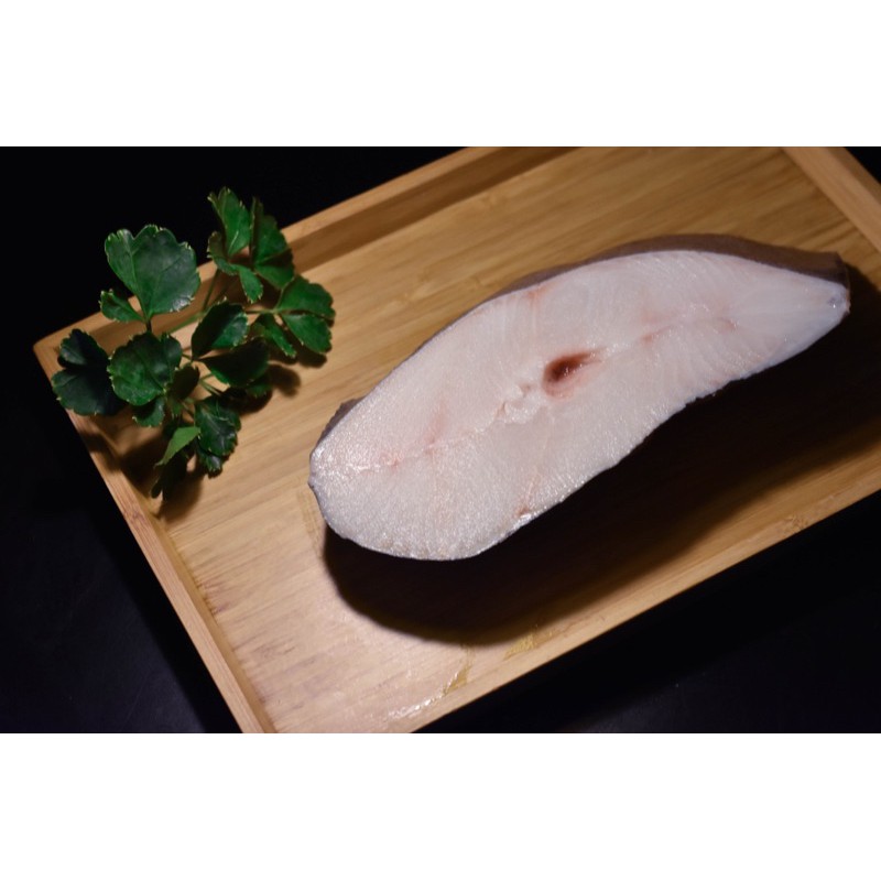 格陵蘭鱈魚（扁雪切片）12/13p，毛重460-500g/片、淨重380g/片。15/16p，毛重380-400g/片