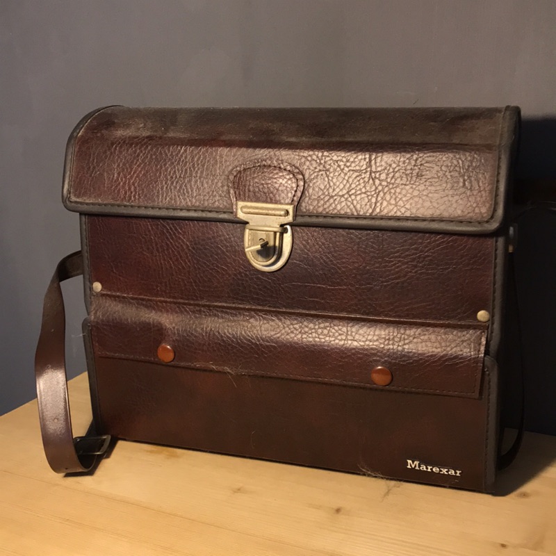 Marexar 古董包 硬殼 鎖頭 相機包 有鑰匙 舊貨 收藏 側背包 提包 收納箱 戶外 露營 收納盒 收納包 鏡頭包