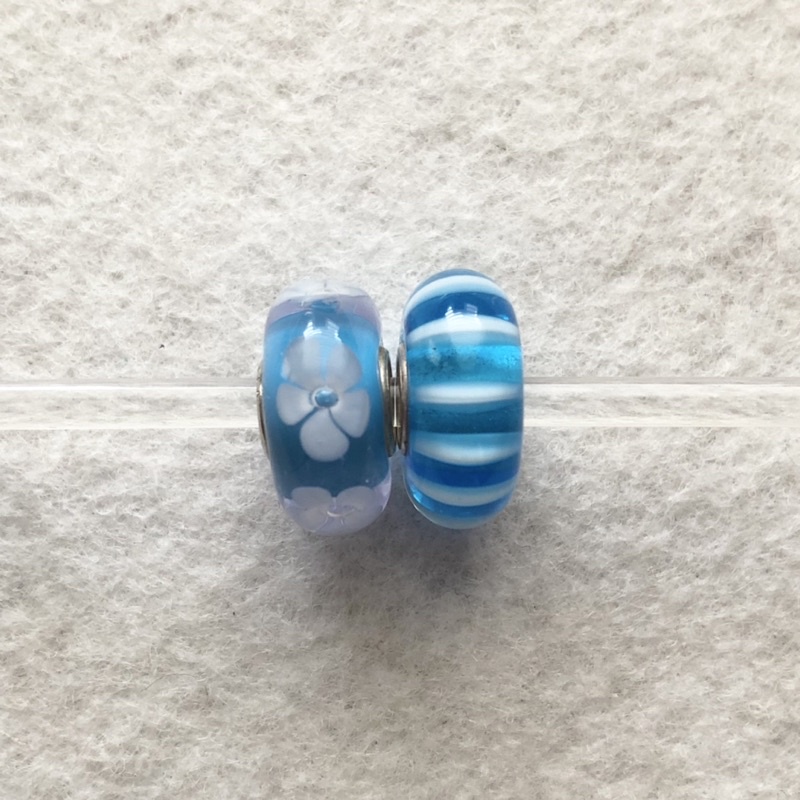 全新真品 Trollbeads 丹麥鐲品夏日藍白色系琉璃獨珠，Pandora 潘朵拉傳統鍊蛇適用。可自選一款加購區贈品。