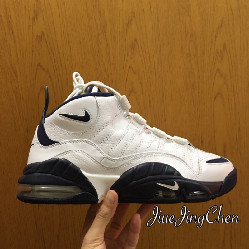 US8 Air Max Sensation
