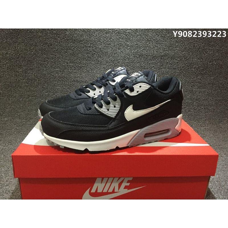 nike wmns air max 90 essential