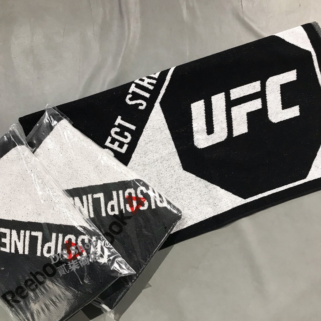 reebok towel