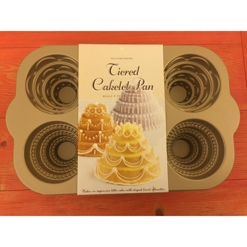 美國製 Nordic Ware Mini Tiered Cakelet Pan