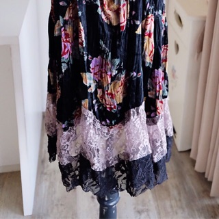 SILENT WORTN日本品牌二手洋裝短絨黑玫瑰 裙子 一件式