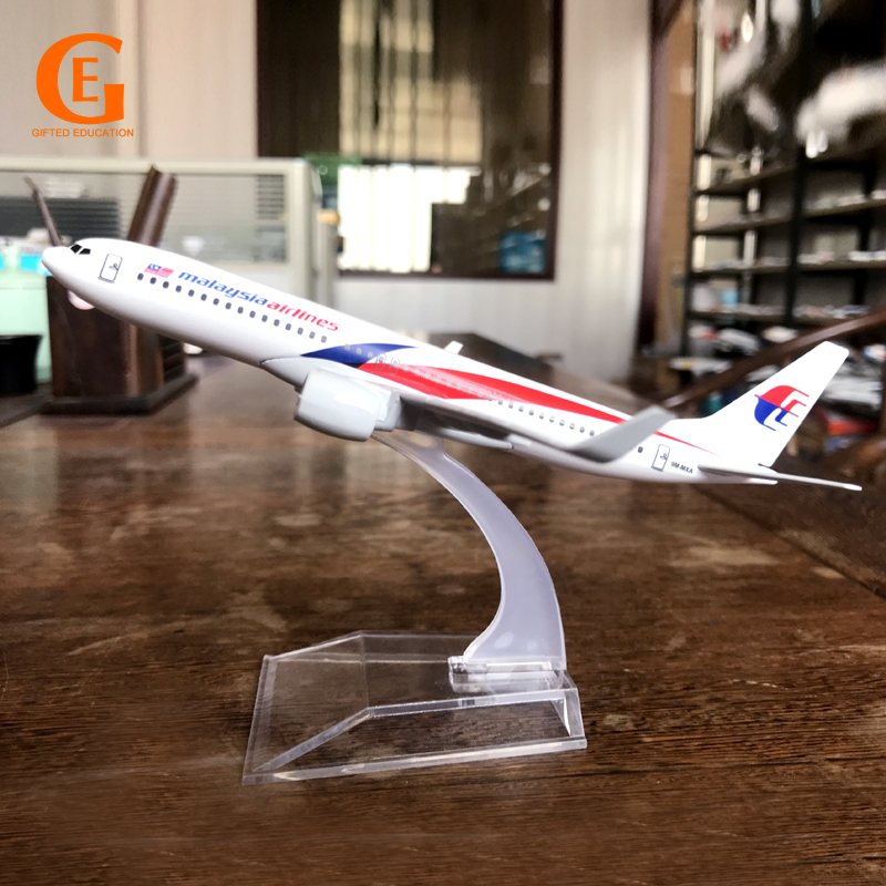 馬來西亞航空壓鑄金屬波音737飛機模型B737客機航模收藏品玩具帶展示架
