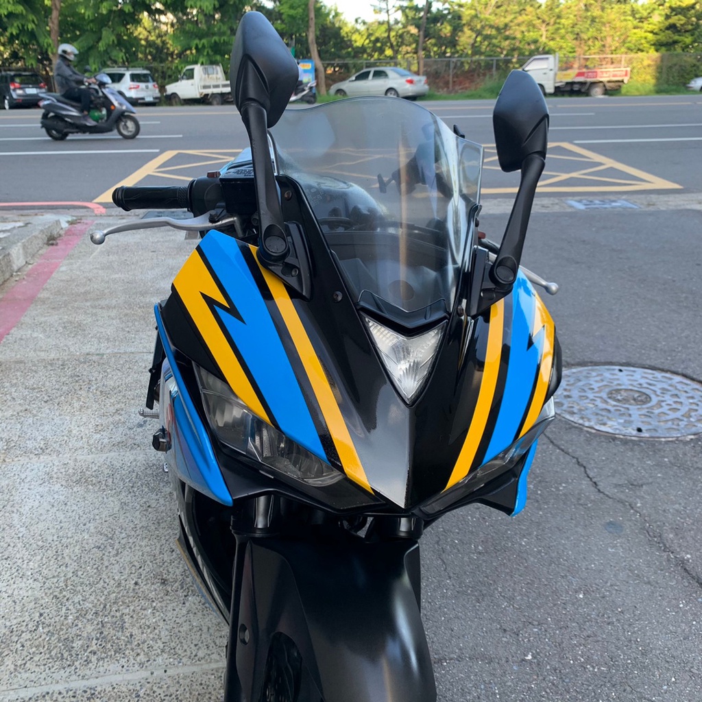 YZF-R3YAMAHAABS二手檔車中古車配合全額.超額.學生貸款強力過件白牌黃牌紅牌仿賽街車大型重機滿18即可辦理