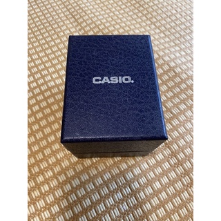 CASIO 深藍色手表收納紙盒（含白色表撐）