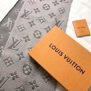 （暫售）📢二手 冷冷的冬天需要一條好看的圍巾🧣Louis Vuitton LV經典滿版老花Logo羊毛針織圍巾 正品