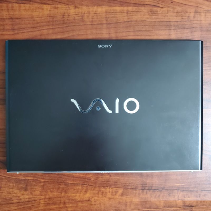 VAIO 筆電 超輕薄筆記型電腦（i7，256SSD，13.3"），1.06kg，贈送電池一顆
