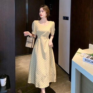 愛依依 洋裝 連身裙 甜美 S-XL新款法式複古氣質波點方領茶歇顯瘦泡泡袖女神裙T202-8831.