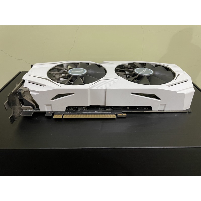 二手1070 雪原豹 8g版本