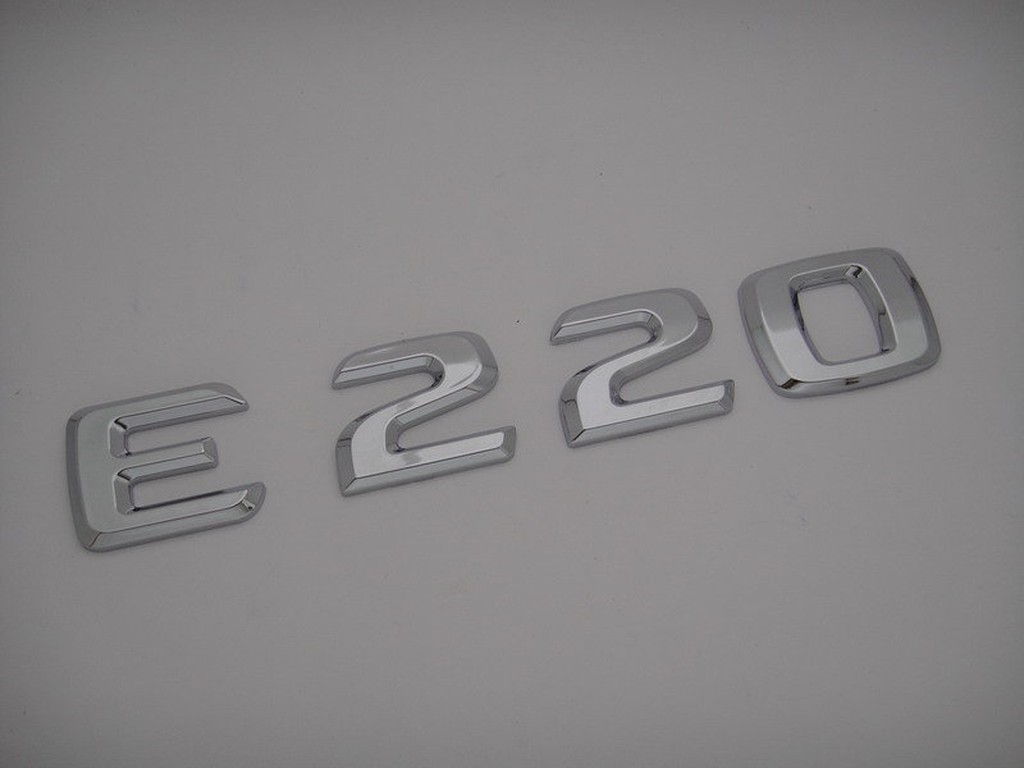 新款 高度25mm  Benz 賓士 E Class W212  E220 E 220  後車箱蓋 字體 字標