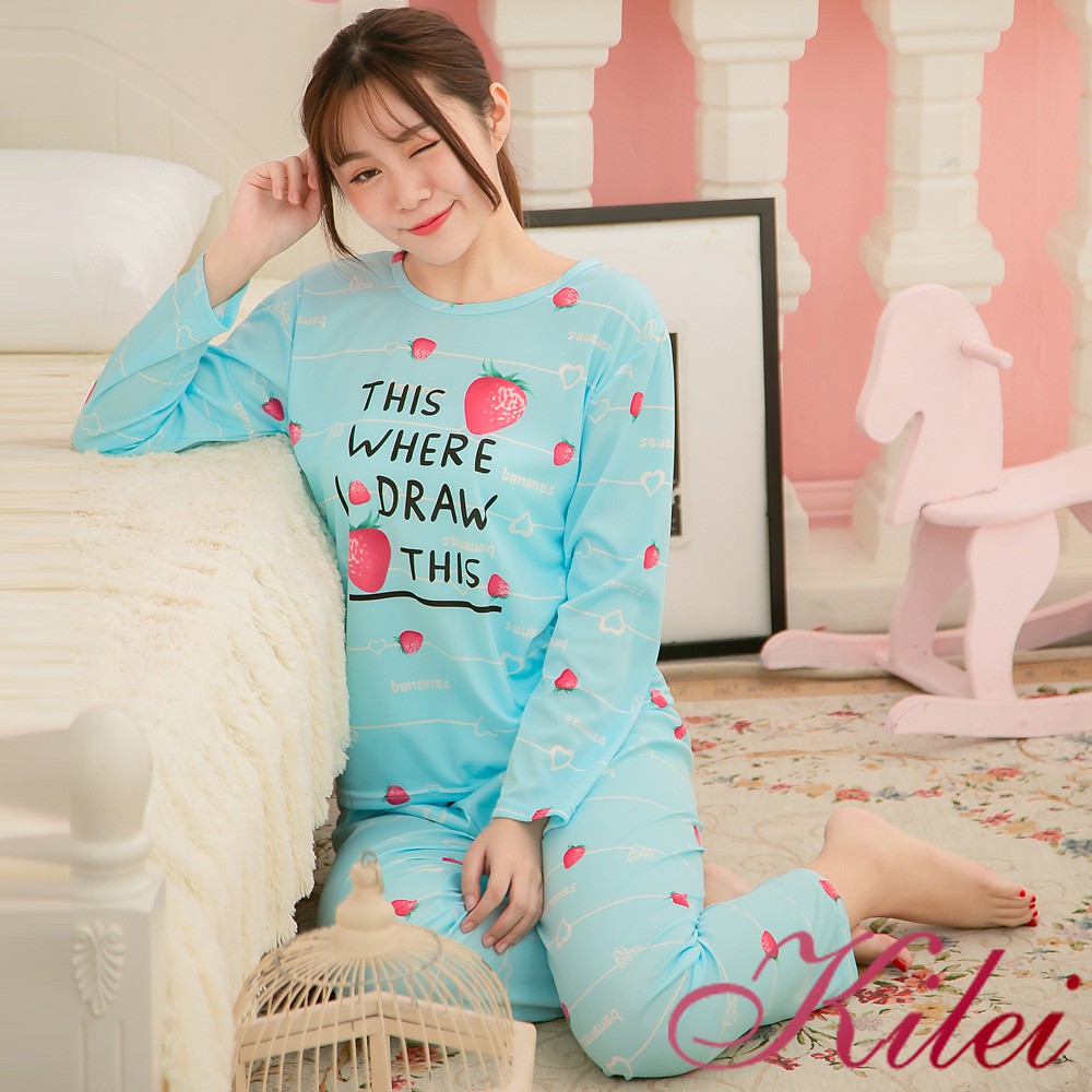 【Kilei】女生睡衣 睡衣套裝 居家服睡衣 牛奶絲滿版英字草莓二件式長袖睡衣組XA3892-01(亮眼藍)全尺碼
