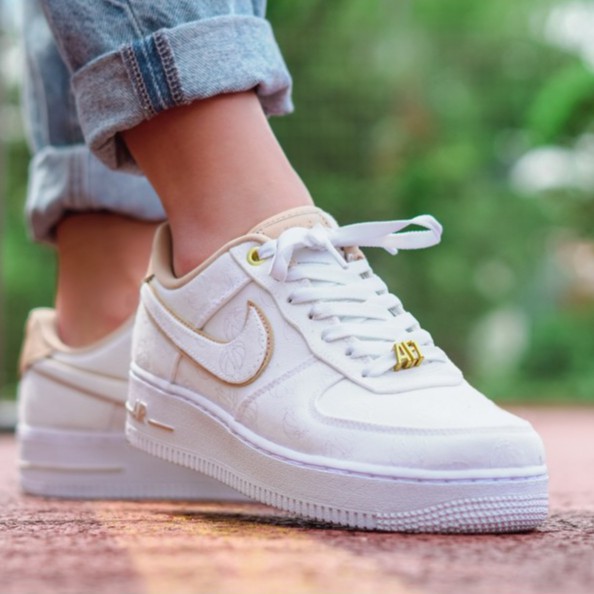 nike air force 1 low lux