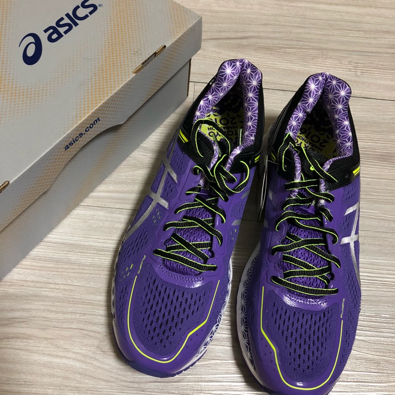 asics 28