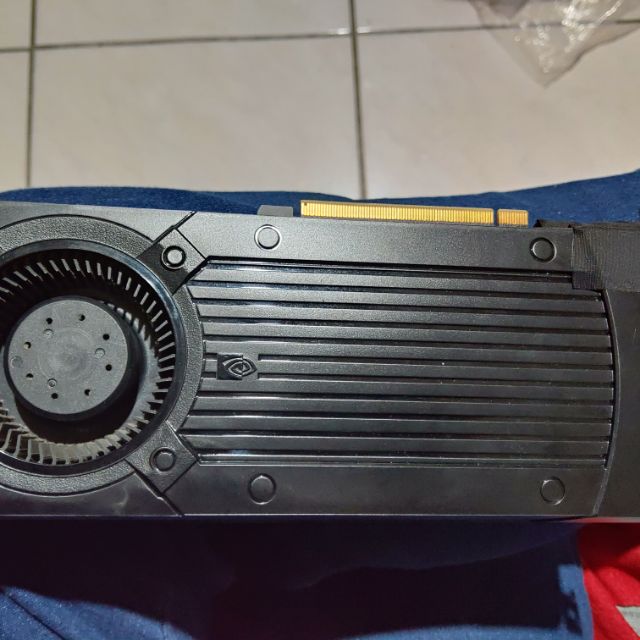 ASUS GTX760公版卡