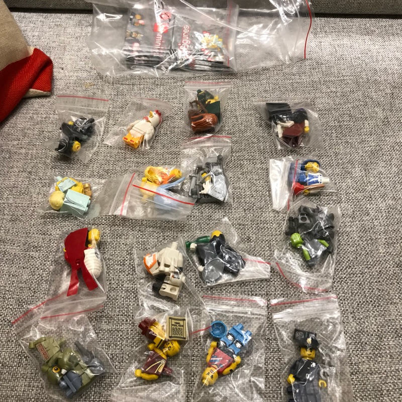 LEGO  樂高 71000 minifigures 第9代 第九代 人偶包 全套16隻