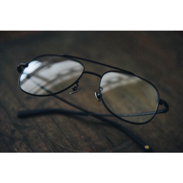 CLASSICO T35M C1 鏡框顏色：消光黑 眼鏡屋 鈦金屬 復古框 純鈦 文青 膠框 手工眼鏡 金屬眼鏡 手造