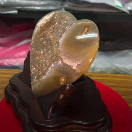 烏拉圭 黃水晶 愛心型 擺件 瑪瑙共生原皮原礦 晶鎮 水晶洞 聚寶盆 瑪瑙