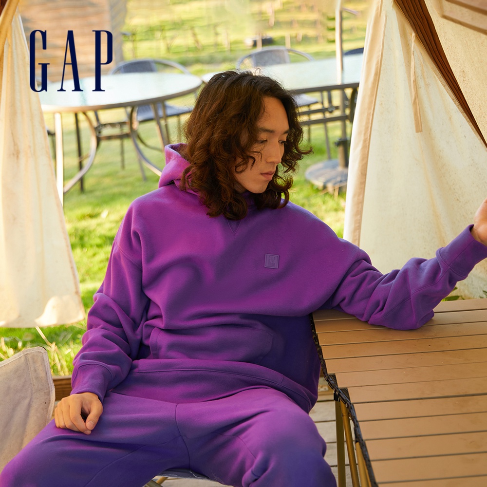 Gap 男女同款 Logo膠印寬鬆帽T 碳素軟磨系列-紫色(447596)