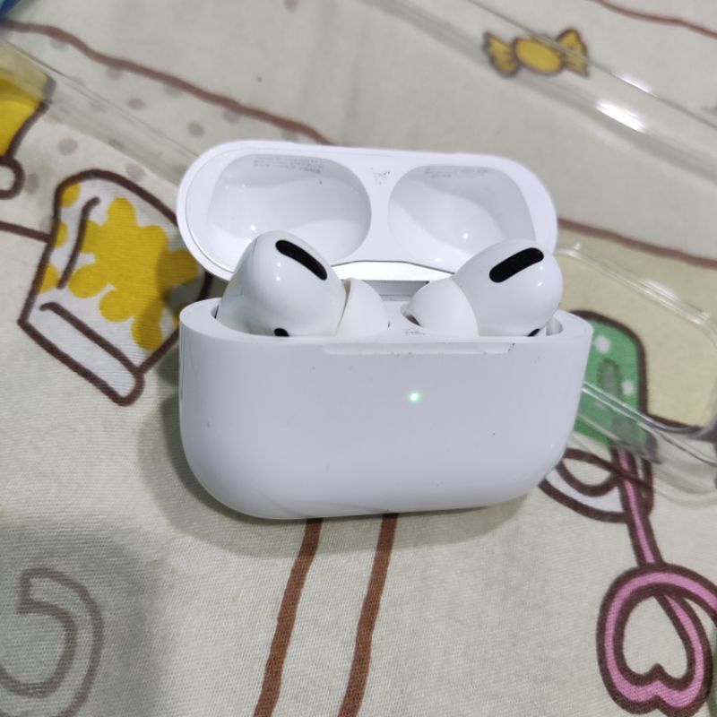 二手 ，AirPods pro apple蘋果 7成新 藍牙耳機 蘋果藍牙耳機
