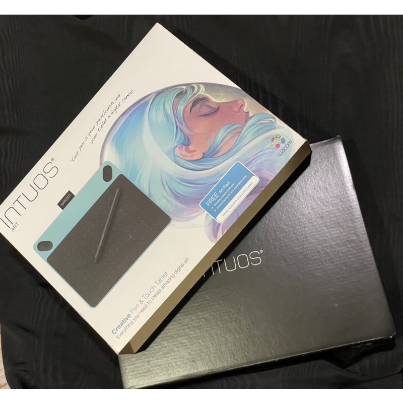 Wacom Intuos Pen &amp; Touch Tablet 電繪版