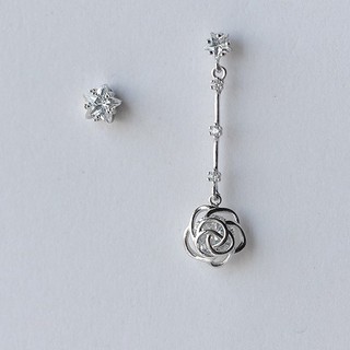 【Blossom】純銀 氣質玫瑰 . 銀針耳環