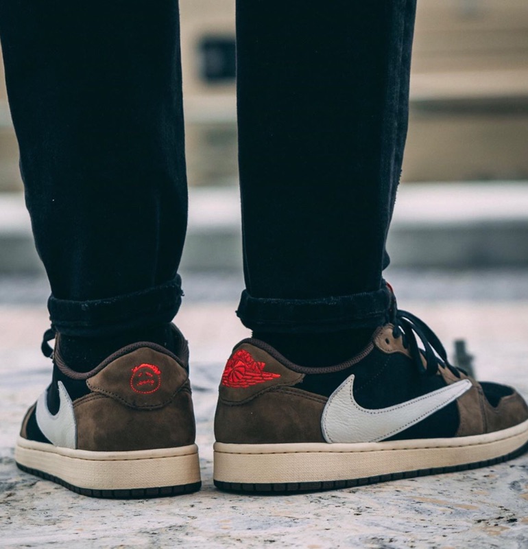 jordan 1 lows travis scott