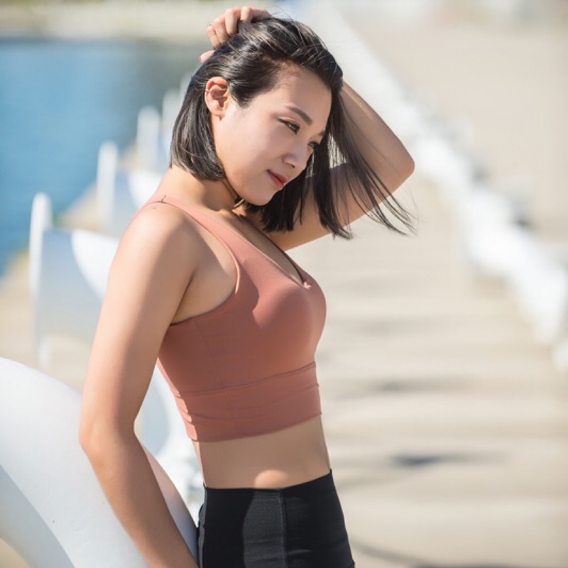 Bettershe 台灣賣家 小胸救星 大u領深v美背中強度運動內衣 跑步 重訓 蝦皮購物