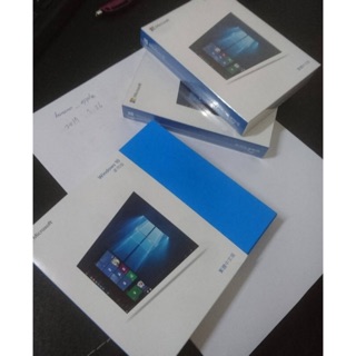 沒貨拉 Windows 10中文家用彩盒