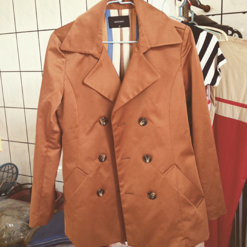 MOMA咖啡橘色雙排扣中長版風衣外套 大衣