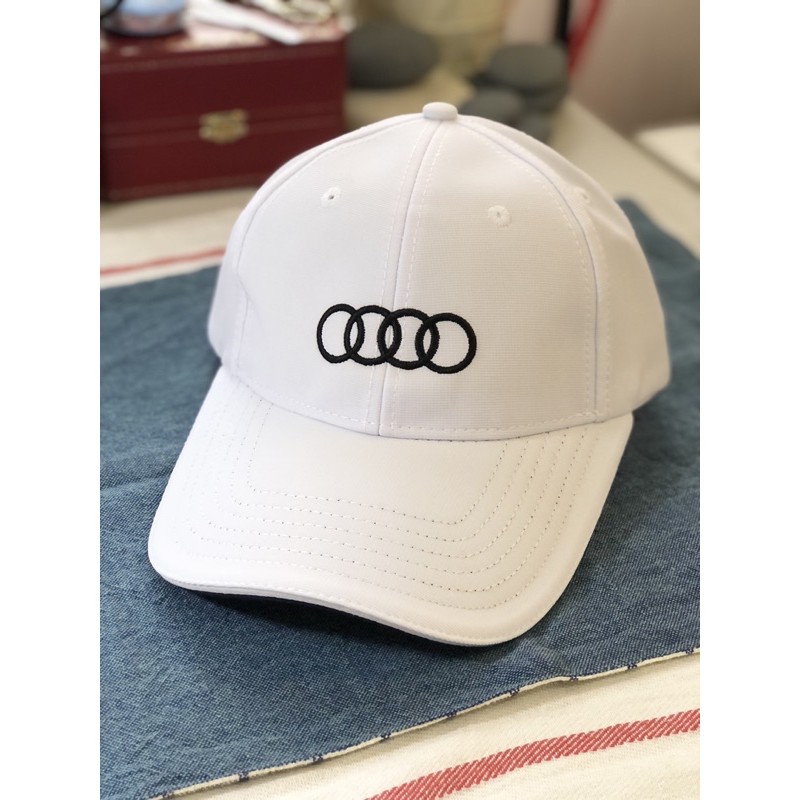 Audi 原廠白色鴨舌棒球帽 - 全新品