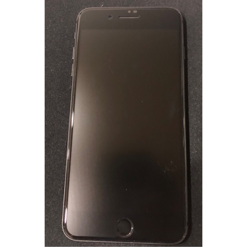 iPhone 8 Plus 黑色64g ，八成新，誠可議價