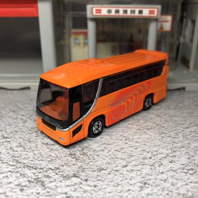 Tomica 101 hino selega