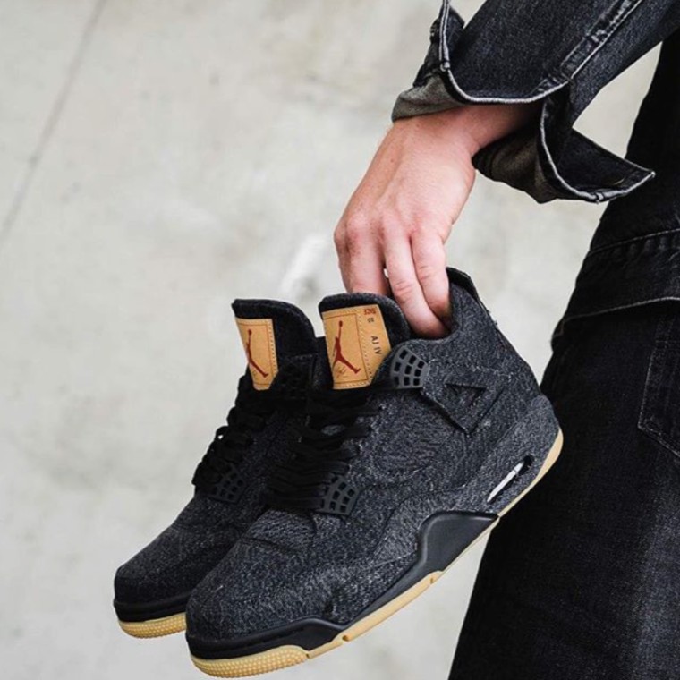 levi's aj4
