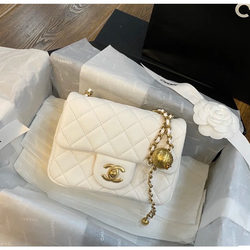 台灣現貨Chanel 白色金球方胖 超美白色 正品代購歐洲代購