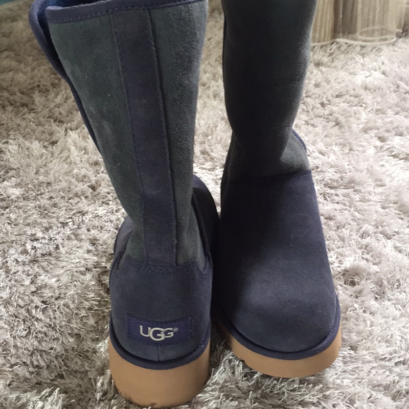 UGG 麂皮絨毛短靴