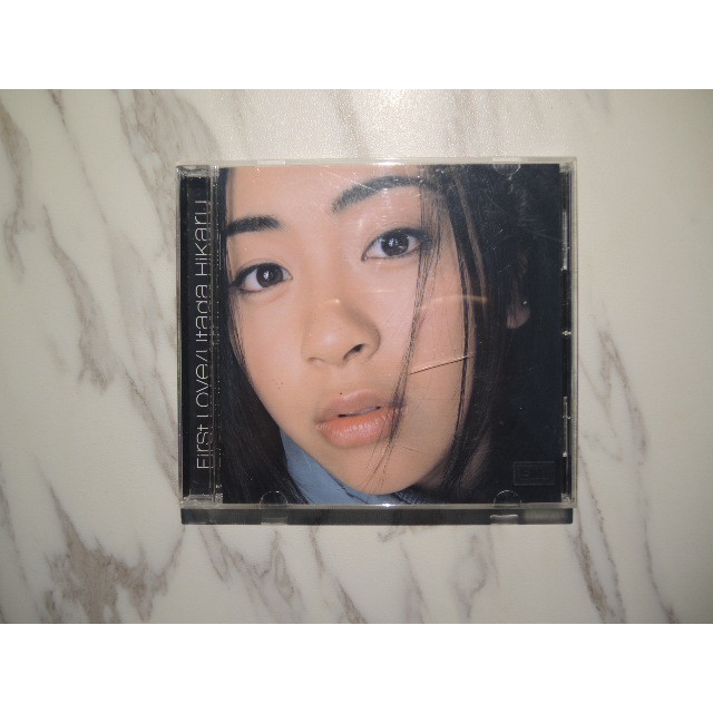 二手CD Utada Hikaru  宇多田光 First Love (有中文歌詞 回函卡)