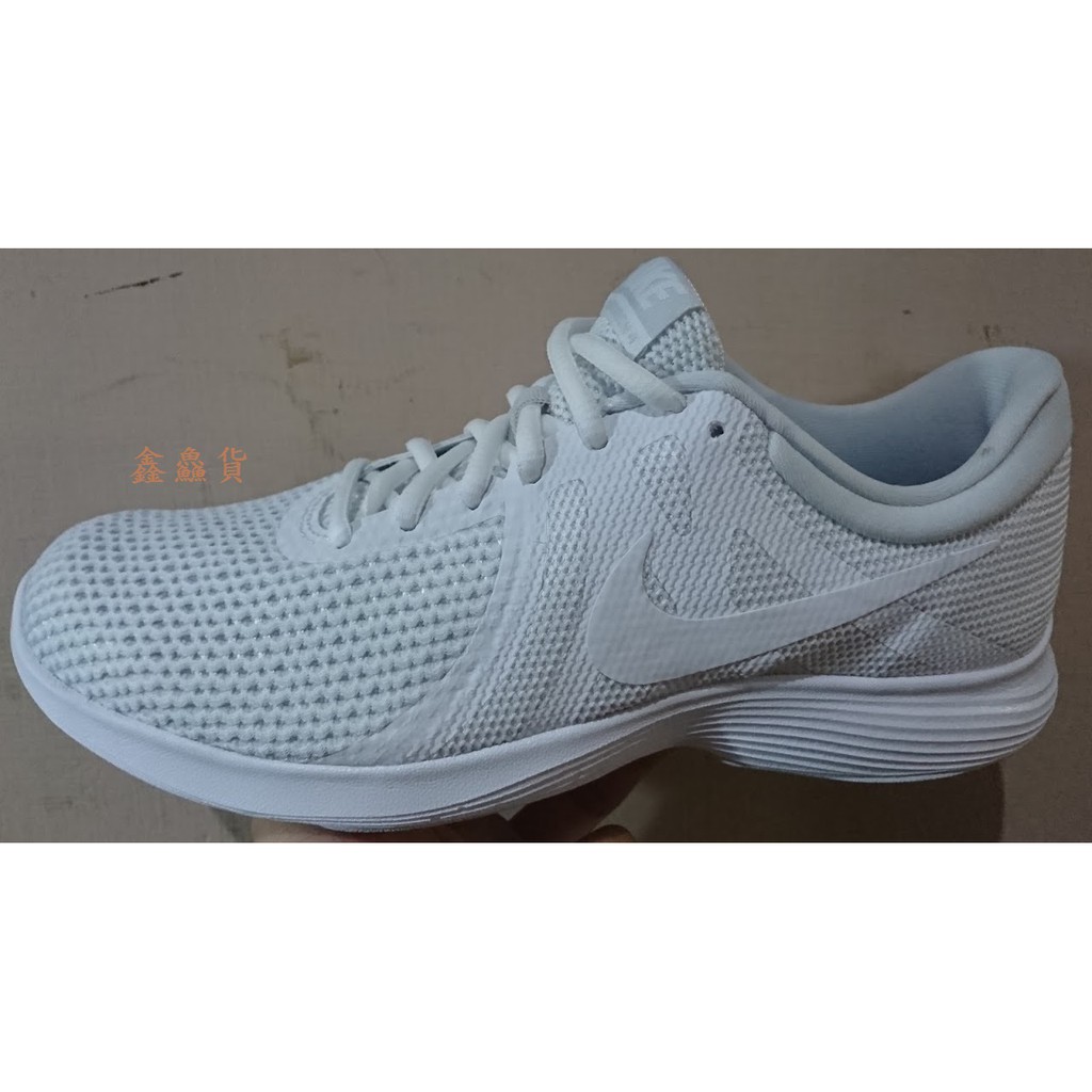 nike revolution 2019