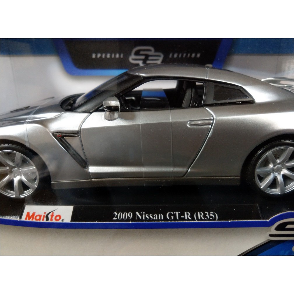 maisto nissan gtr