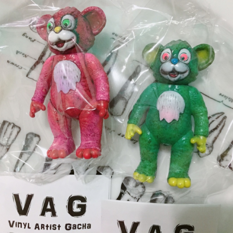 J*0様 IT BEAR Series 1 グローインザダーク IT BEAR Series 1 グローインザダーク Polar Bear Silhouette