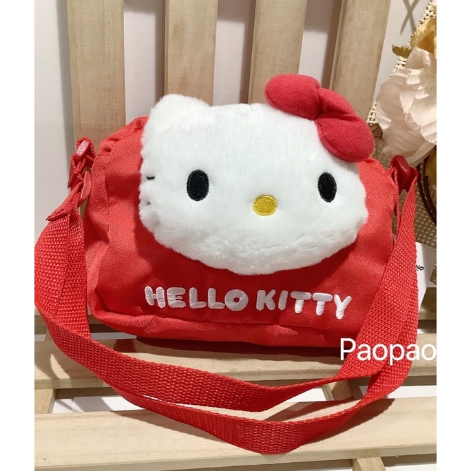 日本正版2021 Sanrio Kitty 凱蒂貓 絨毛娃娃臉型斜背包 斜背包 肩背包 兒童書包 幻兒斜背包 可愛包包