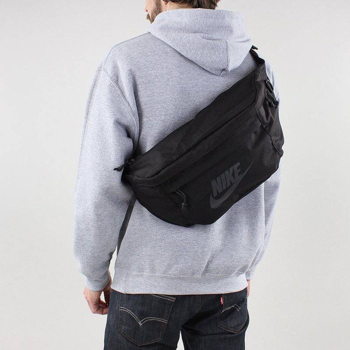 全新正品 NIKE TECH HIP PACK 防潑水 LOGO 黑灰 大容量 腰包 BA5751-010