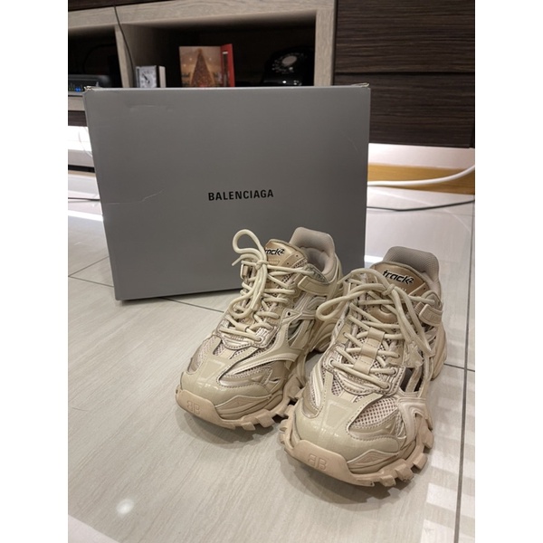 Balenciaga track 2.0 附鞋盒 新的鞋帶 奶茶色 女款38號