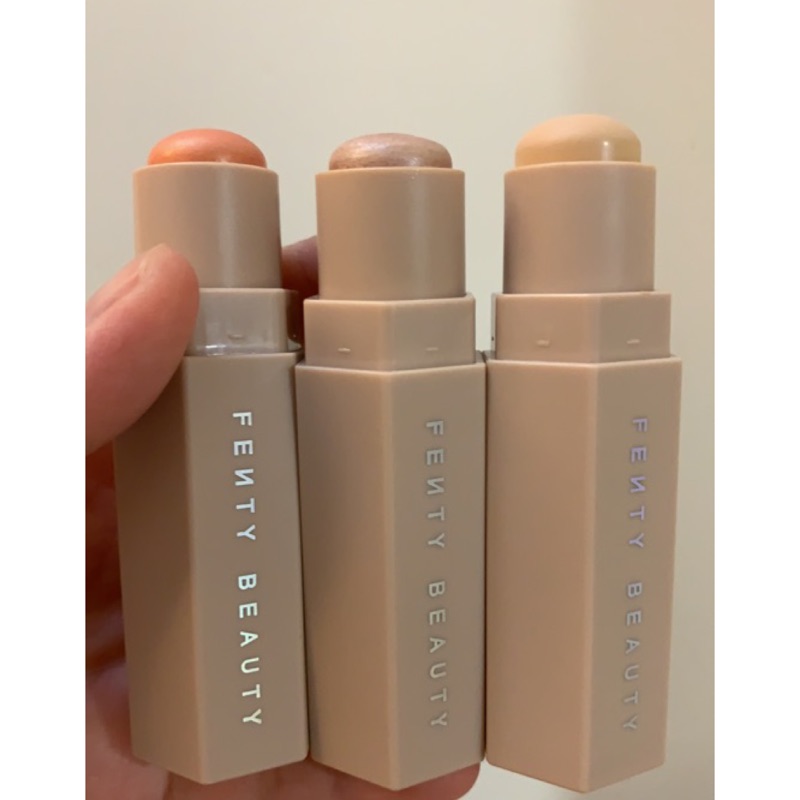 Fenty Beauty æ‰