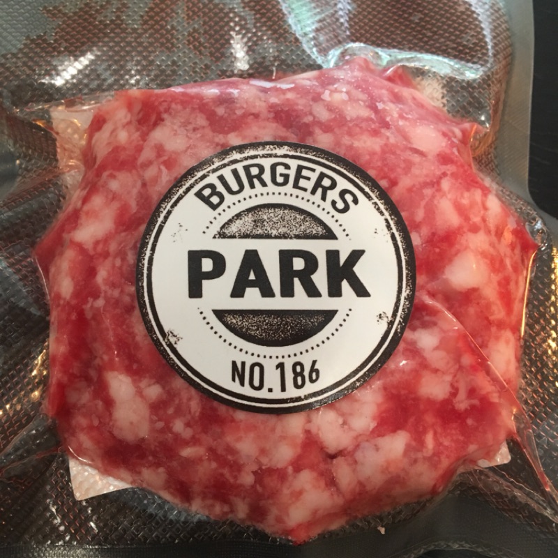 自製手工漢堡肉排（100%純牛肉）