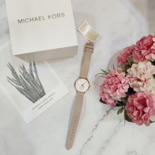 MICHAEL KORES女生盒裝手錶