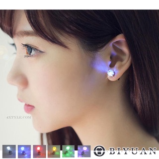 【OBIYUAN】發光 耳釘 一組兩個 出清 交換禮物 鑽石 飾品 LED 耳環【SP0026】